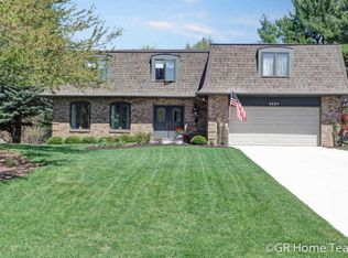 2621 Northboro Ct NE, Grand Rapids, MI 49525