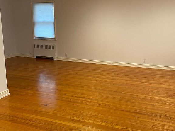 4th image of 1272 Stadium Ave #1
