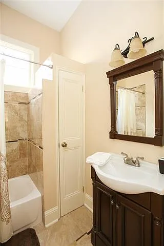 1423 N Villere St #B — Photo 11