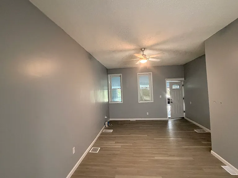 832 N 6th St — Photo 12