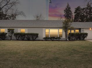 3606 Central St, Evanston, IL 60201