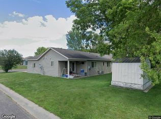 312 7th St NW, New Richland, MN 56072