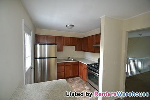 2nd image of 2325 Skillman Ave E