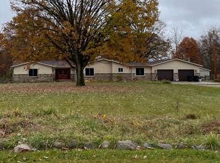 9325 Puttygut Rd, Casco, MI 48064