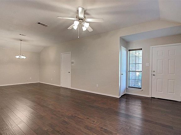 3rd image of 3024 San Martin Dr