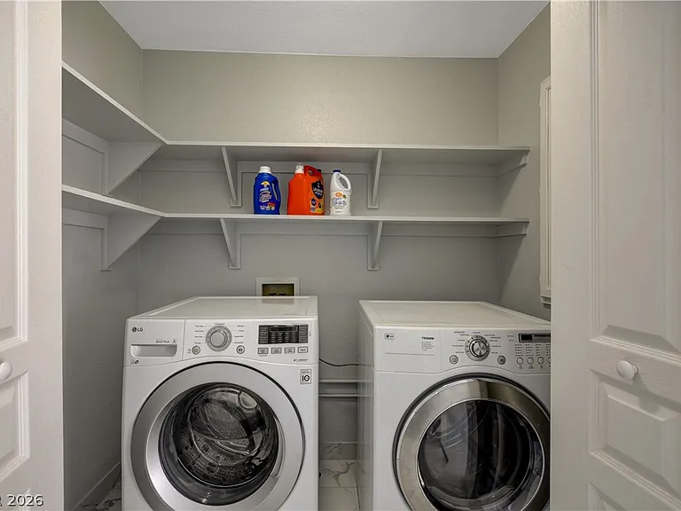 7301 Casa Solar Ct — Photo 25
