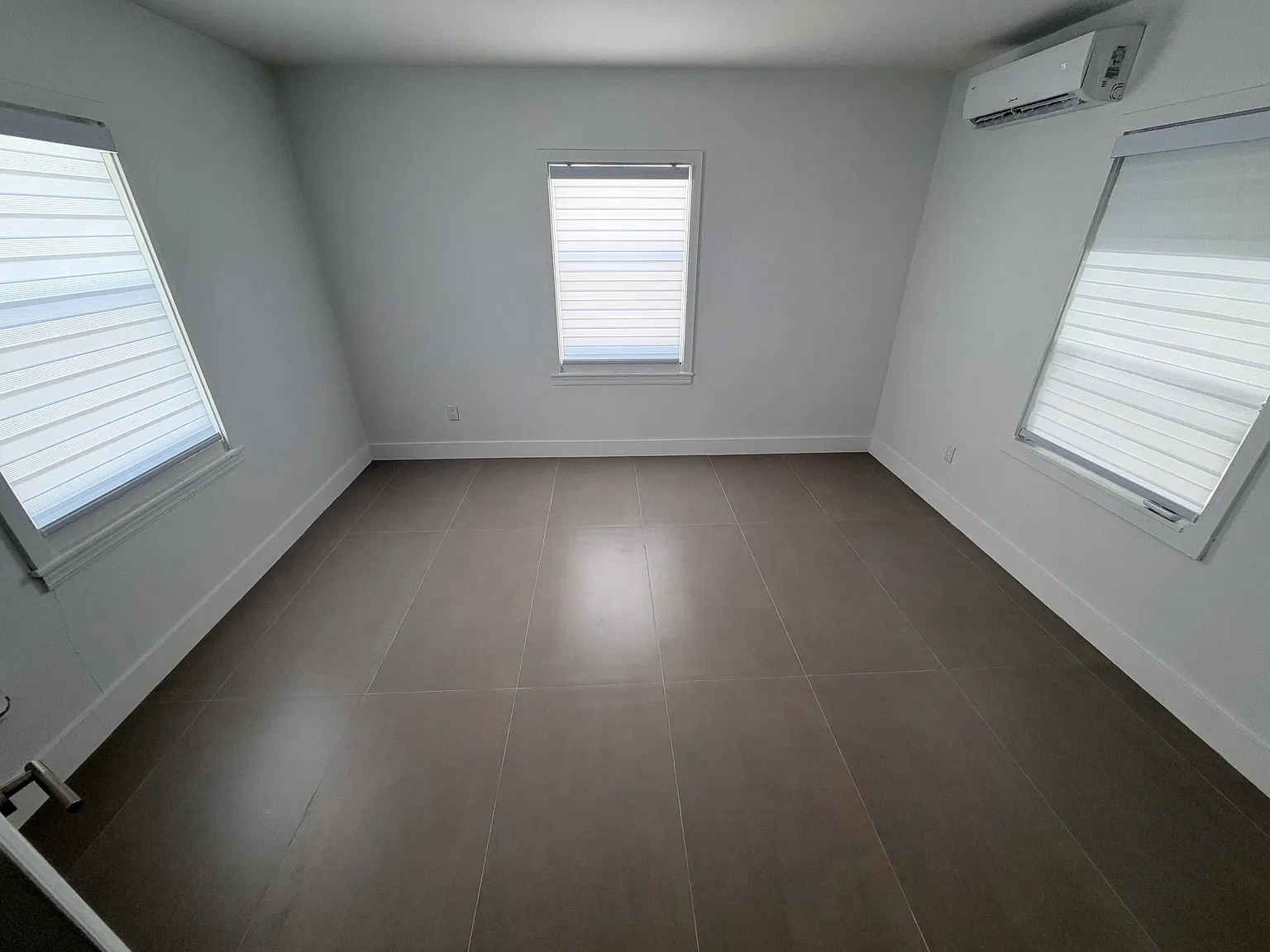 1 bed, $2,000 — Photo 4