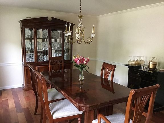 Formal dining room