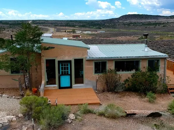 149 Hwy 567, Carson, NM 87517