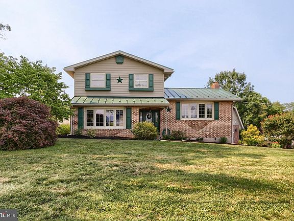 4th image of 40 Mount Rock Rd