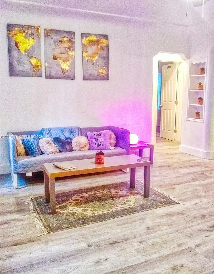 3 bed, $2,600 — Photo 1