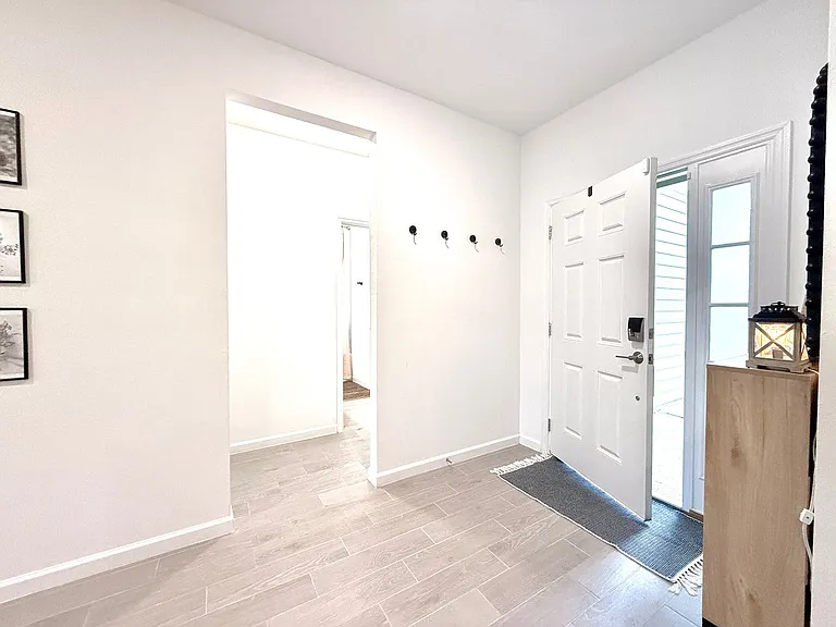 9797 Giada Dr — Photo 17