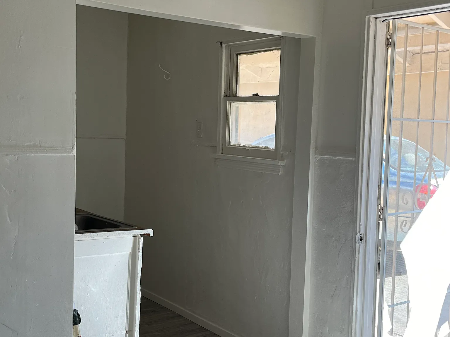 1 bed, $900 — Photo 2