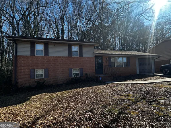 6182 Graceland Cir, Morrow, GA 30260