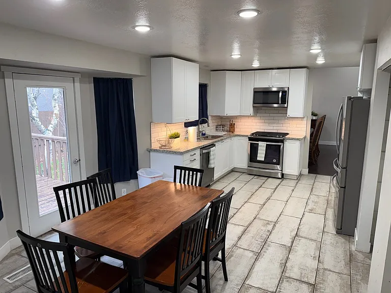 1712 E Wasatch Blvd — Photo 8
