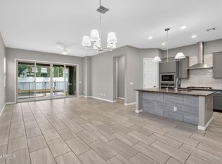 3075 E Appaloosa Rd, Gilbert, AZ 85296