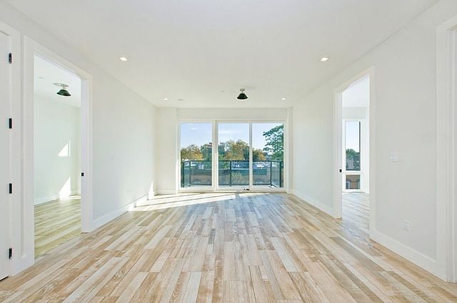 1st image of 8 Fairview Pl #403D