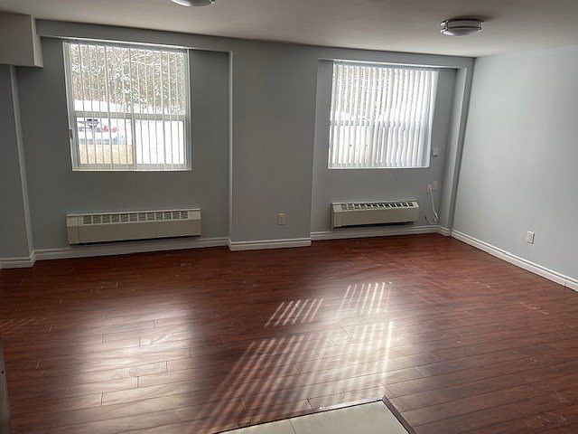 2nd image of 3207 Kingston Rd #103