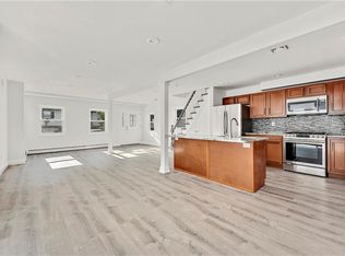 132 6th St, Hillburn, NY 10931