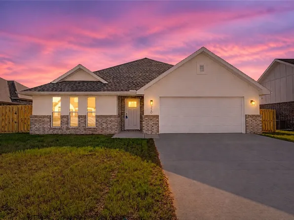 220 Ryker Rdg, Centerton, AR 72719