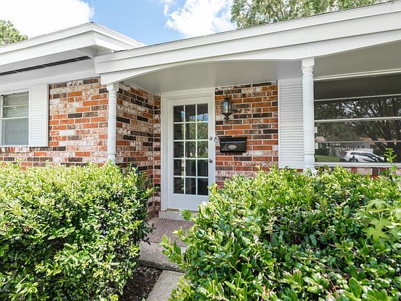 5606 Sheri Lane Jacksonville-large-003-2