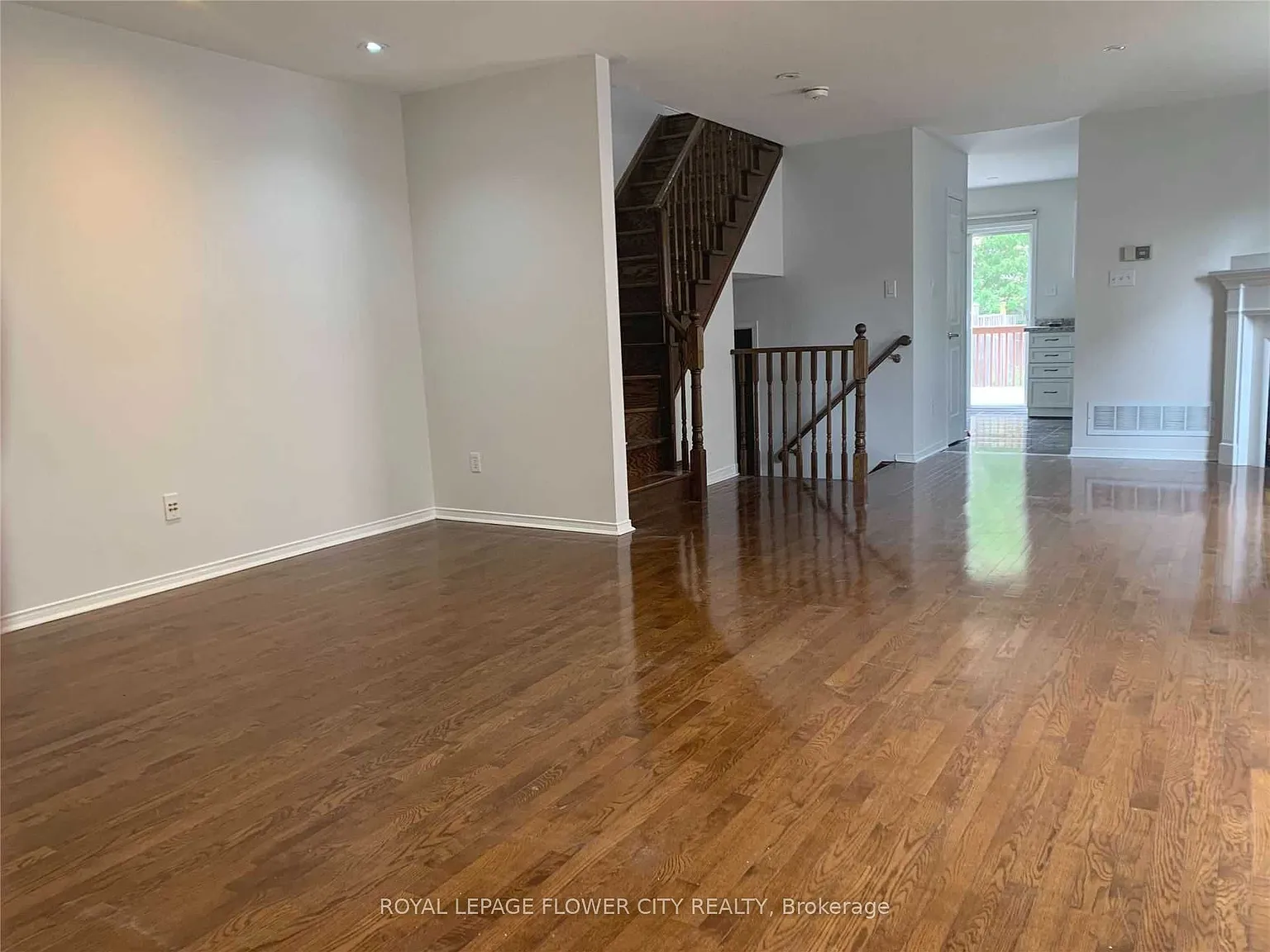 3 bed, $3,200 — Photo 4