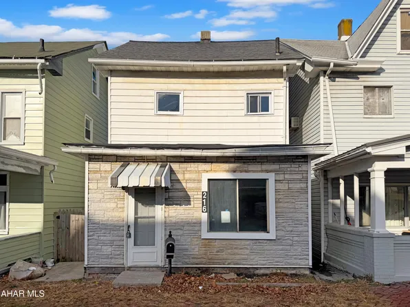 216 2nd Ave, Altoona, PA 16602
