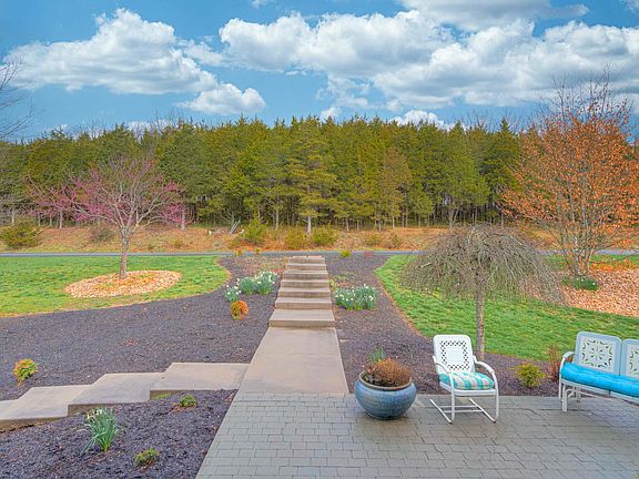 3rd image of 2055 Plank Dr