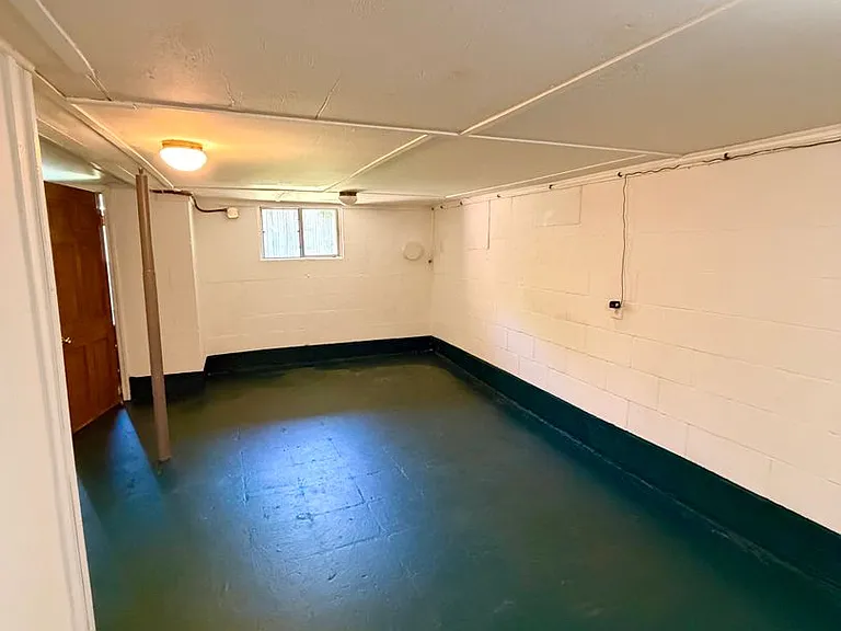 820 Emma Rd — Photo 20