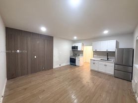 7734 Abbott Ave, Miami Beach, FL