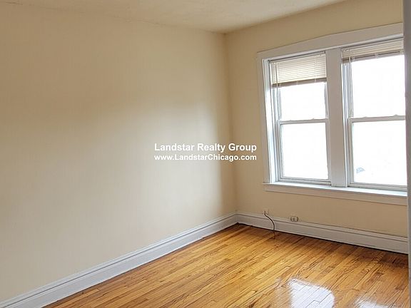 3rd image of 2759 N Kilbourn Ave #2