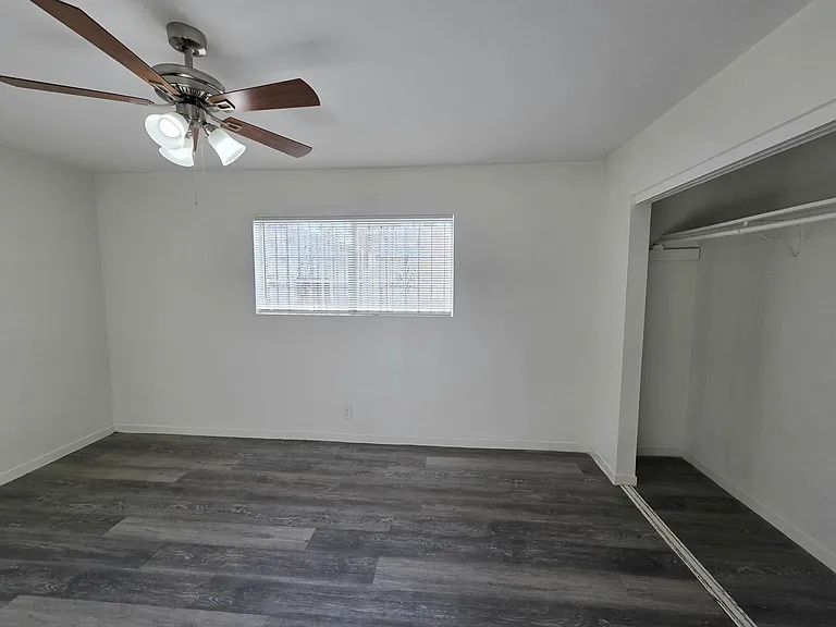 3370 Brussels St — Photo 7
