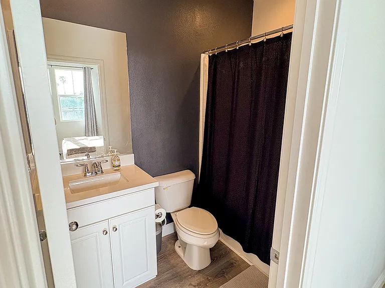 Finch Ln — Photo 14