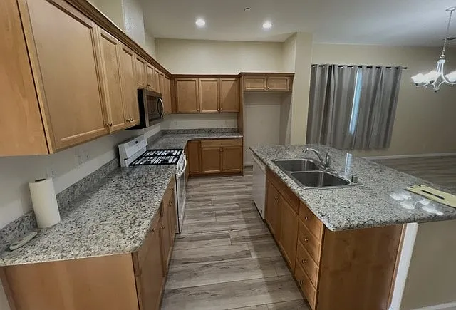 1119 N Linda Vista Ct — Photo 25