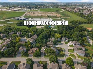 18812 Jackson St, Elkhorn, NE 68022