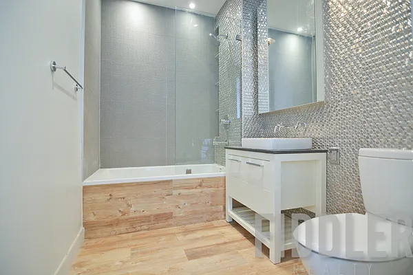 Rented by The KCI Group | media 7