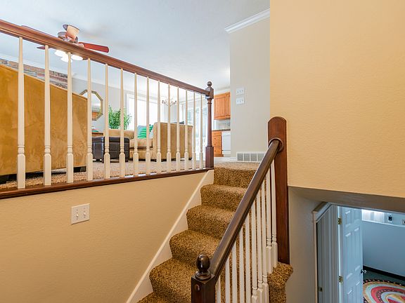 3rd image of 1024 E Bell Canyon Dr