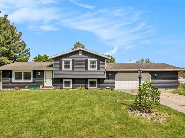 55174 Caldwell Dr, Osceola, IN 46561