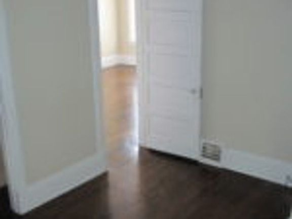 4th image of 626 E Wright St