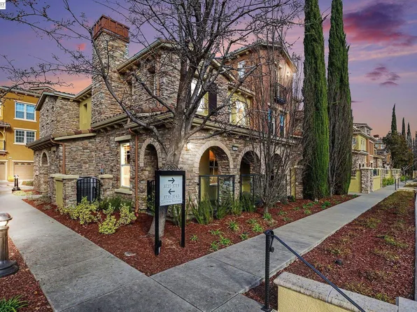 3727 Central Pkwy #28, Dublin, CA 94568