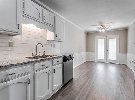 3rd image of 5617 N Colony Blvd
