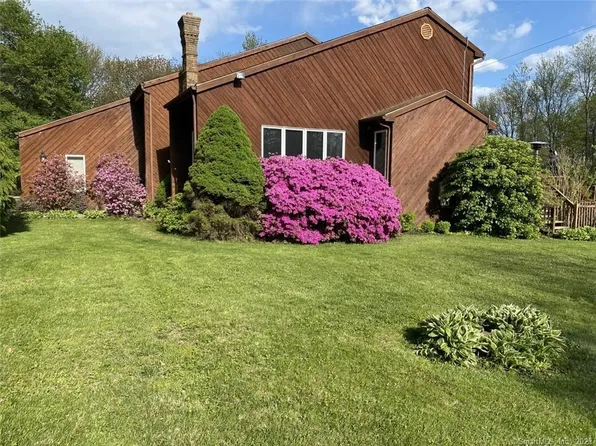 199 Town Hill Road, Plymouth, CT 06786