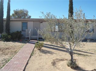 61171 Reche Rd, Landers, CA 92285