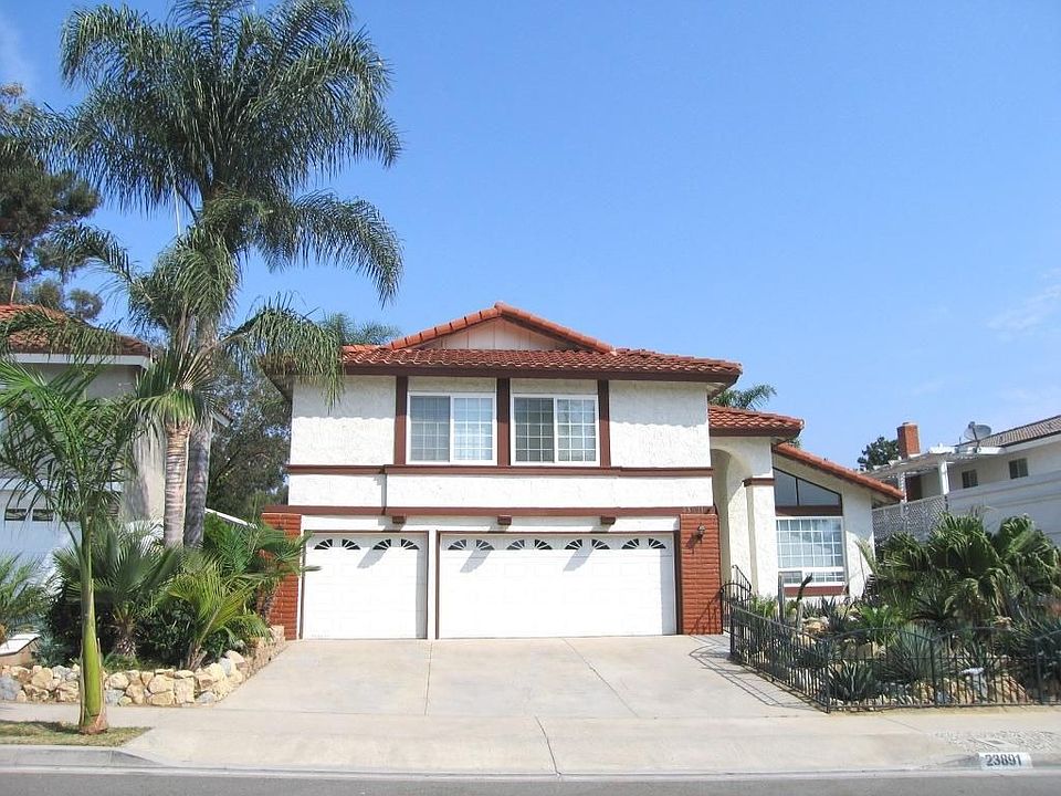 No Mello Roos, No HOA, Low tax rate!