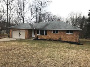 7864 McCreary Rd, Seven Hills, OH 44131