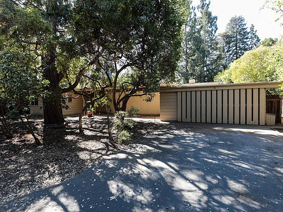 2nd image of 355 San Mateo Dr
