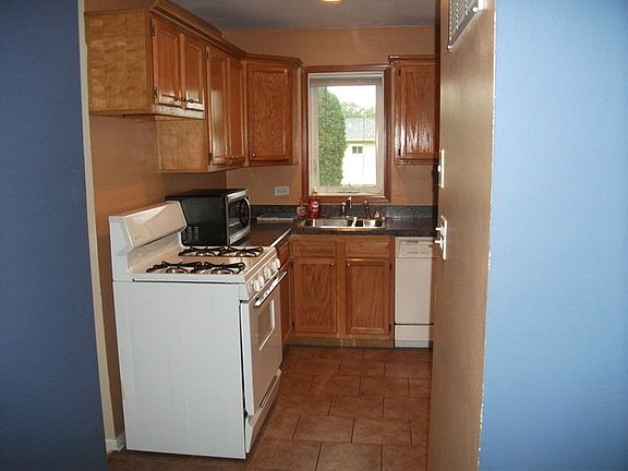 5th image of 1523 Highland Ave