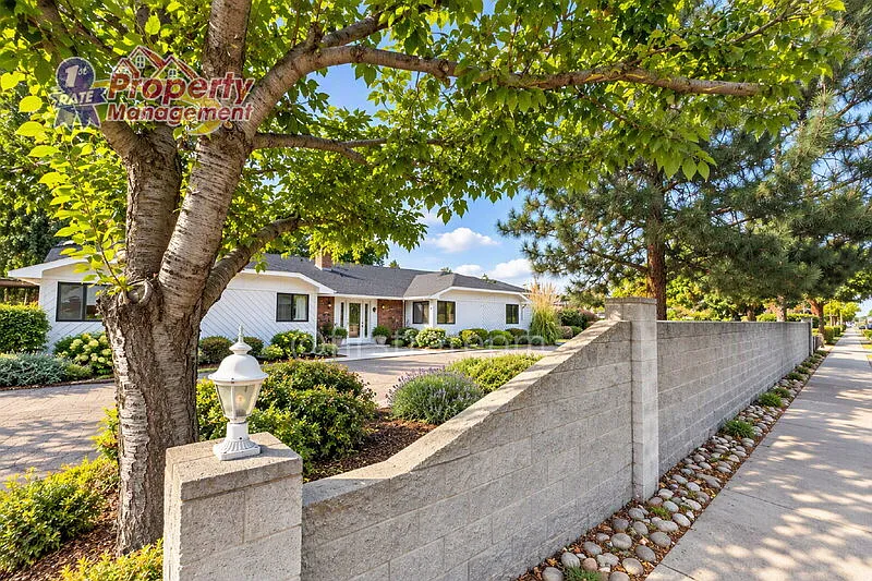 3 bed, 3.0 bath, $3,445 — Photo 4