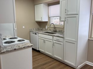 4407-4411 Maplepark Rd, Stow, OH 44224