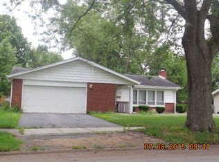 18856 Queens Rd, Homewood, IL 60430